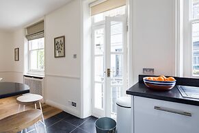 Cornwall Gardens by Lime Street