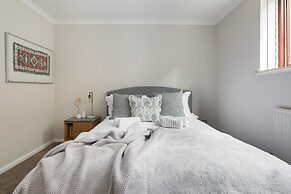 Richardsons Mews by Lime Street