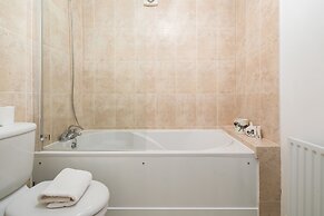 Richardsons Mews by Lime Street