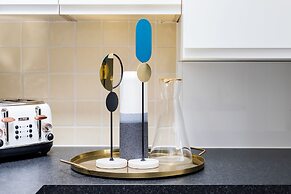 Richardsons Mews by Lime Street