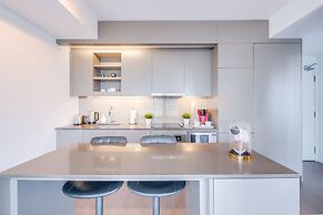 Metropolis Suites - Peter St