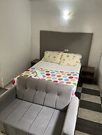 Les Chambres Du Prélat