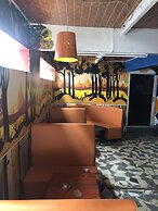 Les Chambres Du Prélat