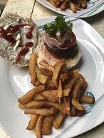 Les Chambres Du Prélat