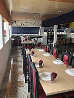 Les Chambres Du Prélat