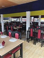 Les Chambres Du Prélat