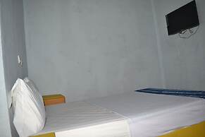 Les Chambres Du Prélat