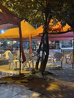 Les Chambres Du Prélat