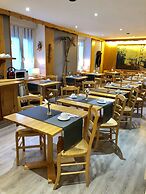Hotel Les Montagnards