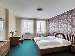 Hotel U Labutě
