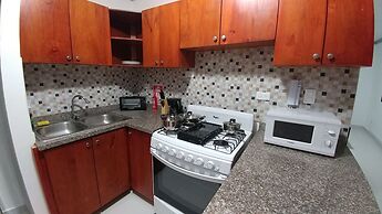 Tropical Condo BBQ Pool 5min to Airport