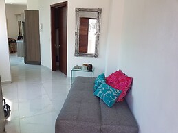 Isla Cuale Mountain View