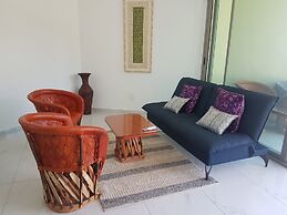 Isla Cuale Mountain View