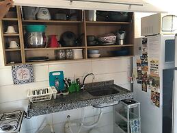 Apartamento com Piscina a Beira Mar