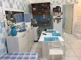 Apartamento com Piscina a Beira Mar
