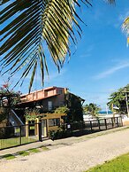 Apartamento com Piscina a Beira Mar