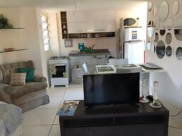 Apartamento com Piscina a Beira Mar