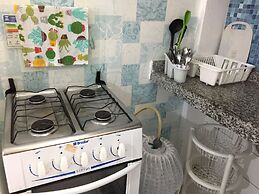 Apartamento com Piscina a Beira Mar