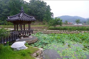 Gwiae Traditional House