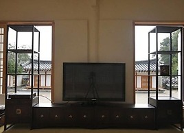 Gwiae Traditional House