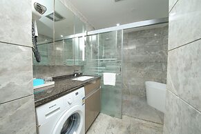 Pengman International Apartment Hotel