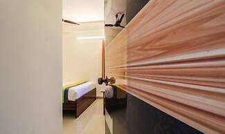 Itsy Hotels Riyas Grand