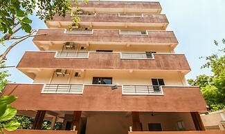 Itsy Hotels Riyas Grand