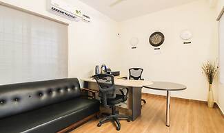 Itsy Hotels Riyas Grand