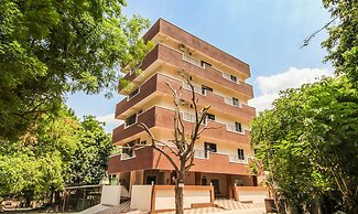 Itsy Hotels Riyas Grand