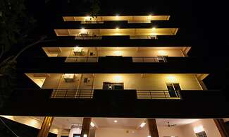 Itsy Hotels Riyas Grand