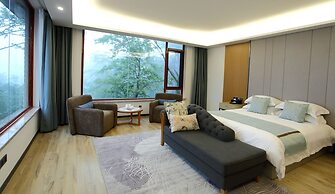 Lushan Xinyuan Hotel