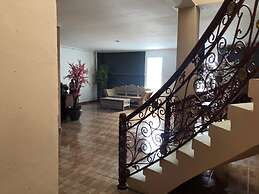 Arta Garden Guest House & Hostel