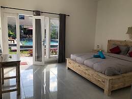 Arta Garden Guest House & Hostel