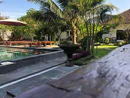 Arta Garden Guest House & Hostel