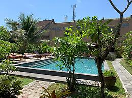 Arta Garden Guest House & Hostel