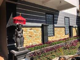 Arta Garden Guest House & Hostel