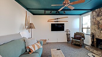 Spacious 2 BR Units at 1849 Condos with FREE Pool, Parking & Wifi