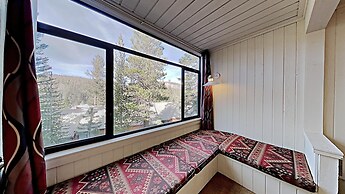 Spacious 2 BR Units at 1849 Condos with FREE Pool, Parking & Wifi