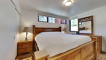 Spacious 2 BR Units at 1849 Condos with FREE Pool, Parking & Wifi