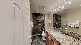 Spacious 2 BR Units at 1849 Condos with FREE Pool, Parking & Wifi