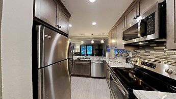 Spacious 2 BR Units at 1849 Condos with FREE Pool, Parking & Wifi