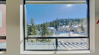 Spacious 2 BR Units at 1849 Condos with FREE Pool, Parking & Wifi