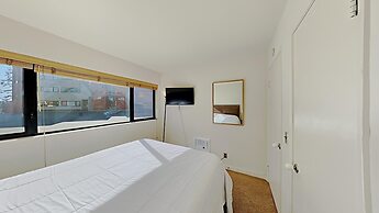 Spacious 2 BR Units at 1849 Condos with FREE Pool, Parking & Wifi