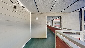 Spacious 2 BR Units at 1849 Condos with FREE Pool, Parking & Wifi