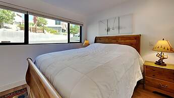 Spacious 2 BR Units at 1849 Condos with FREE Pool, Parking & Wifi