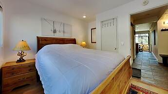 Spacious 2 BR Units at 1849 Condos with FREE Pool, Parking & Wifi