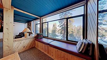 Spacious 2 BR Units at 1849 Condos with FREE Pool, Parking & Wifi