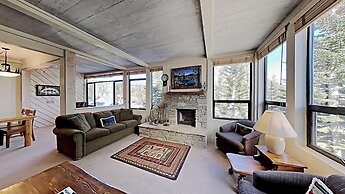 Spacious 2 BR Units at 1849 Condos with FREE Pool, Parking & Wifi