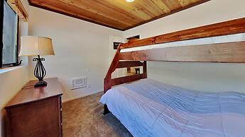 Spacious 2 BR Units at 1849 Condos with FREE Pool, Parking & Wifi