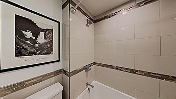 Spacious 2 BR Units at 1849 Condos with FREE Pool, Parking & Wifi